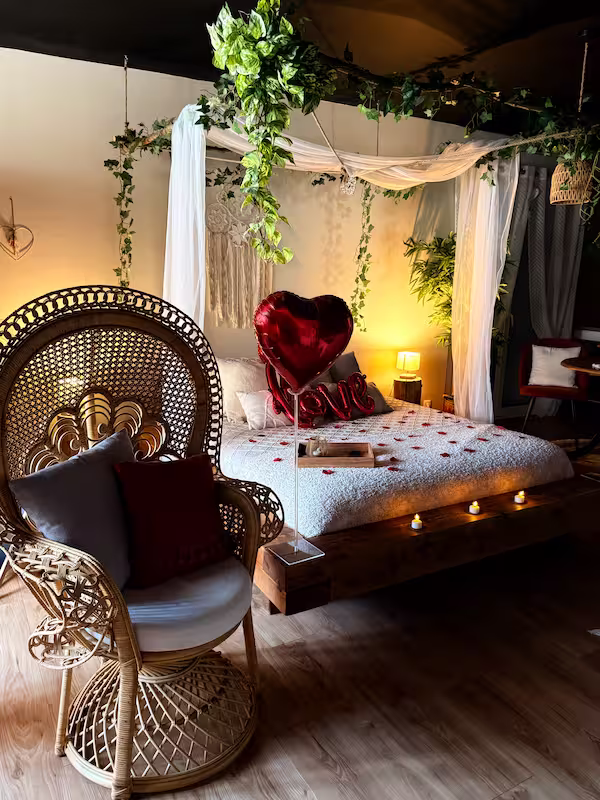 Offrez une Carte Cadeau pour une Soirée en Amoureux : L’Échappée Enchantée