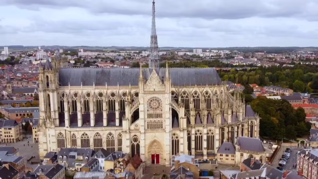 Que faire à Amiens en Amoureux ? S'évader le jour, se retrouver la nuit