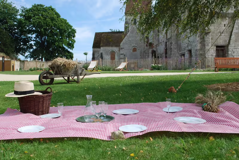 Que faire à Beauvais en Amoureux ? Au-delà de la Visite, l'Expérience d'une Vie