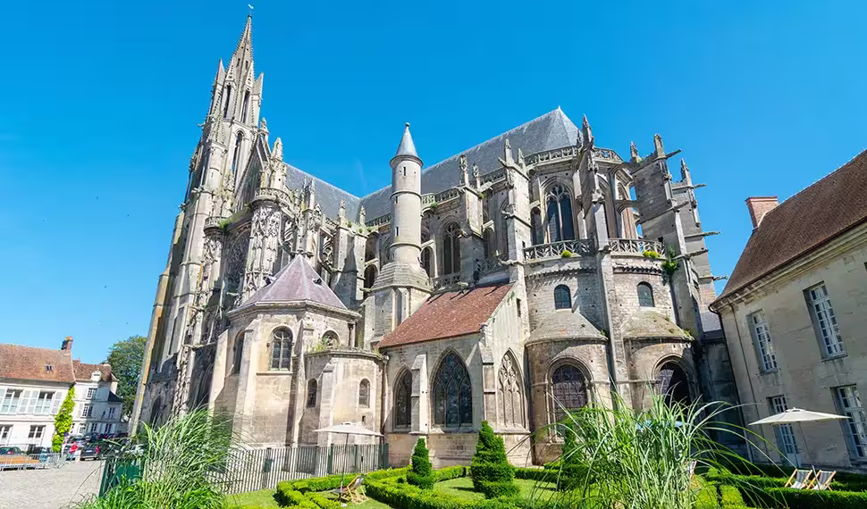Week-end en amoureux à Senlis : Bien Plus qu'une Escapade, un Rêve à Vivre à Deux, Cathédrale Notre-Dame