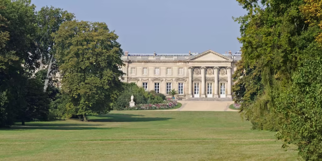 Votre Week-end en amoureux à Compiègne : Une Escapade Hors du Temps, Le Château de Compiègne