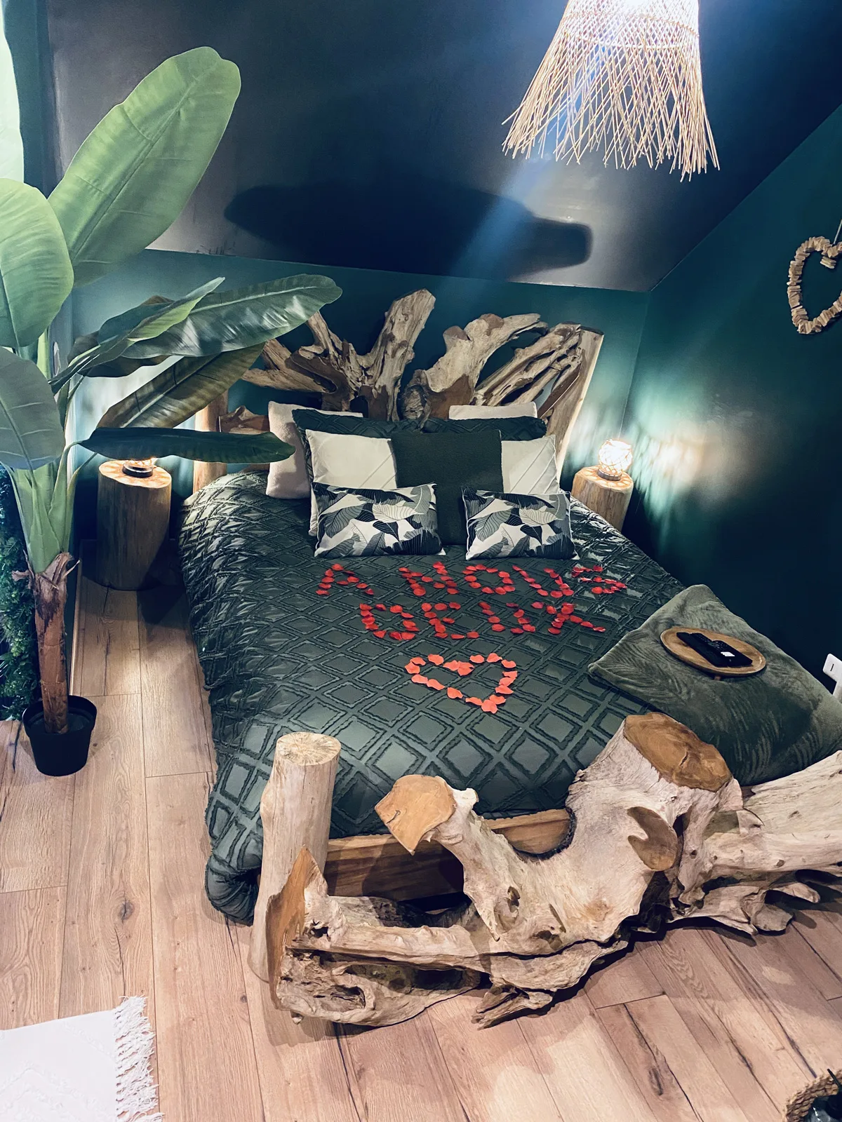 Le Nid Boisé : l'évasion romantique dans l'Oise aux accents de Bali avec sauna et douche sensorielle