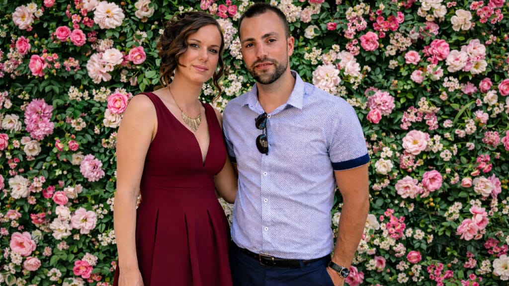 De l'amour à la vocation : comment Antoine et Jessica ont créé leur suite romantique dans l'Oise, suite romantique dans l'Oise, love room avec jacuzzi dans l'Oise, séjour en amoureux dans l'Oise, hébergement romantique Campremy, suites privatisées pour couples Oise